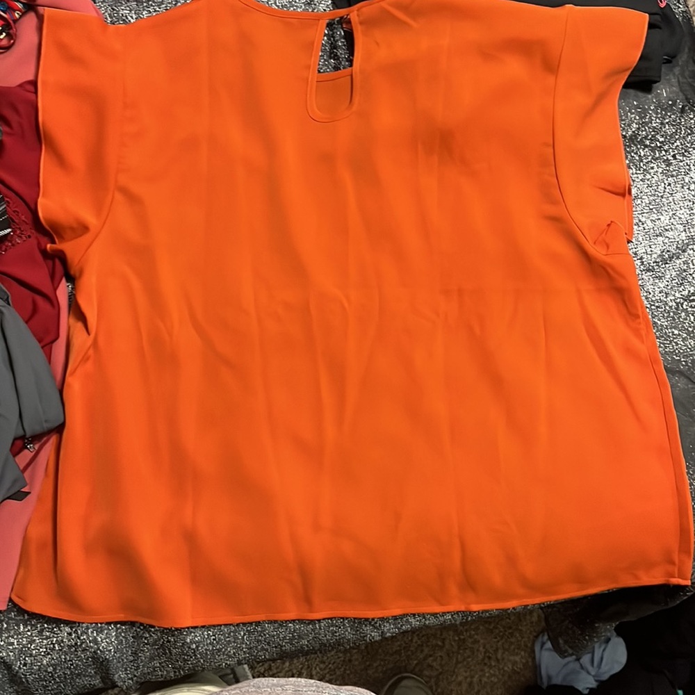 Blouse - Picture 2 of 2